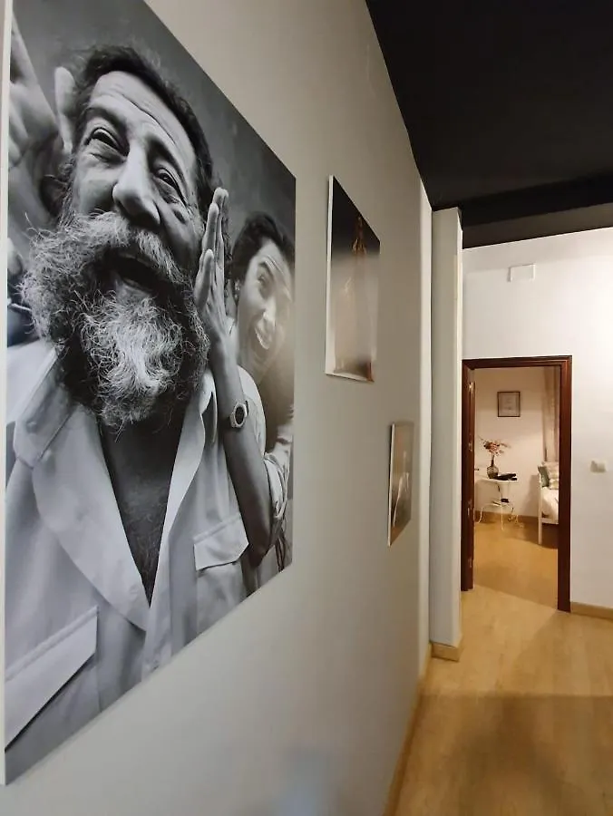 Hsh Suites Campana Siviglia 0*,